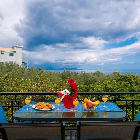 Sosos 2 Bedroom House With Sea View Apartment