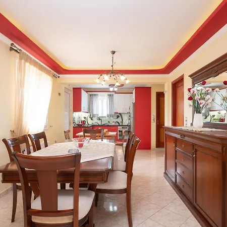 Sosos 2 Bedroom House With Sea View Apartment